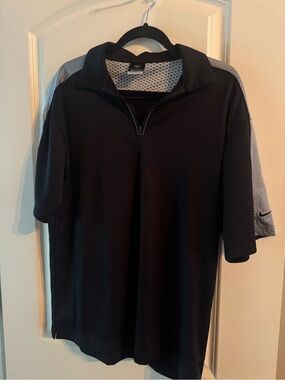 Nike Men’s Black Polo with Gray Sleeve Accents